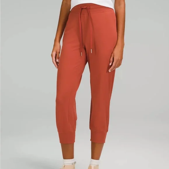 NWT Lululemon Ready to Rulu High-Rise Jogger Crop Size 10 /12 RDRK RED ROCK - Picture 4 of 5